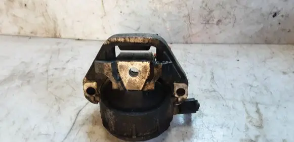 Audi A6 C7 Engine mount bracket