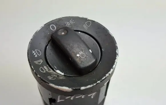 Audi A4 S4 B6 8E 8H Light switch 8E0941531A