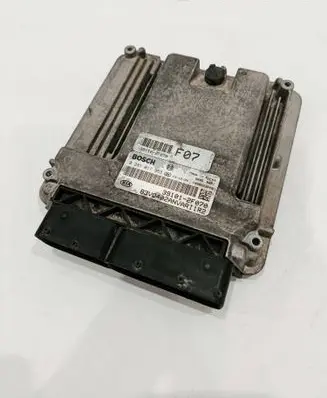 KIA Sportage Engine control unit/module 0281017953 391012F070 391162F070
