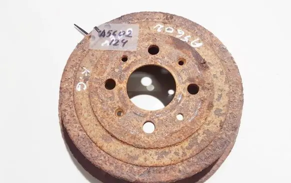 Opel Corsa D Drum brake (rear) 55701379