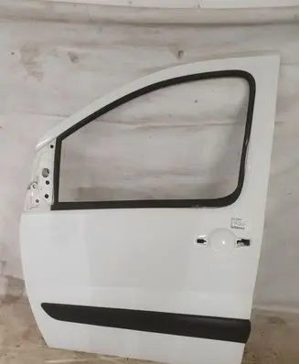 Peugeot Expert Front door