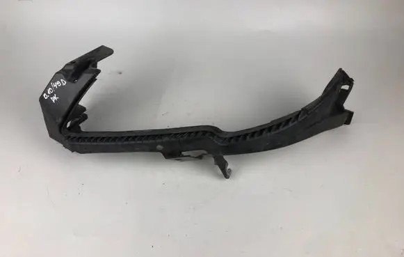 Subaru Outback Headlight/headlamp mounting bracket