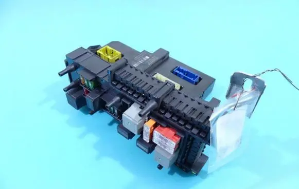 Mercedes-Benz C W204 Fuse box set 2045458201 IMPRK1346382
