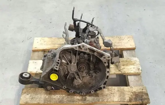 Toyota Yaris Manual 5 speed gearbox