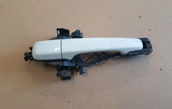 Volvo C30 Front door interior handle 