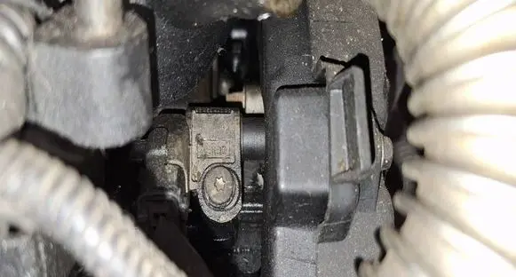 Volvo V50 Camshaft position sensor 9645844080