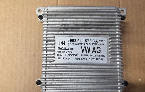 Volkswagen PASSAT B8 LED ballast control module 992941572CA