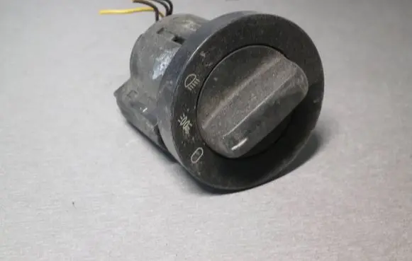 BMW 5 E39 Light switch 8363683 6131 61318363683