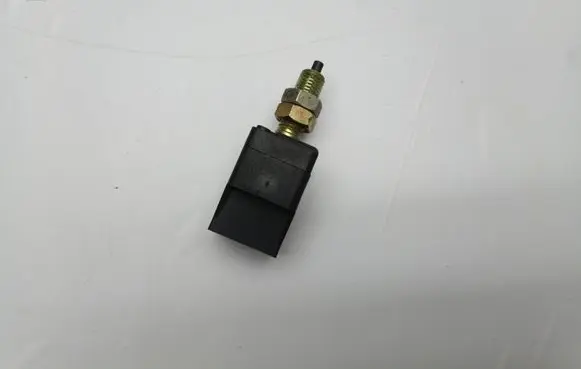 Subaru B9 Tribeca Brake pedal sensor switch 5705H