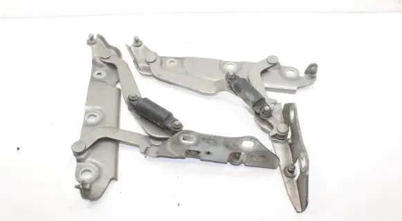 Jaguar XF X250 Tailgate/trunk/boot hinge