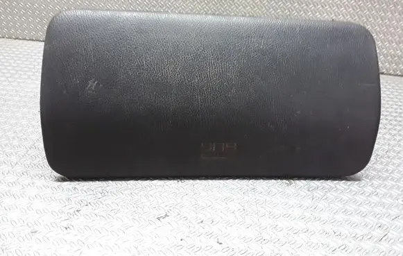 Mitsubishi Pajero Passenger airbag