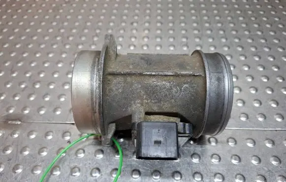 Audi A6 S6 C5 4B Mass air flow meter S27705720 059906461D AFH7025C