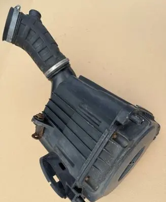 Alfa Romeo 159 Air filter box 51785518 55193133