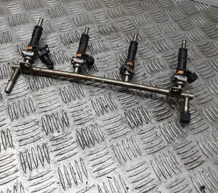 Opel Insignia A Fuel injector