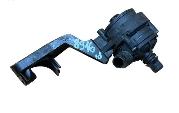 BMW 5 G30 G31 Electric auxiliary coolant/water pump 6834923
