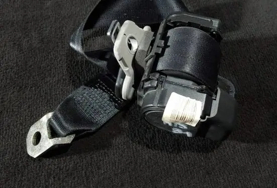 Mitsubishi Space Star Rear seatbelt 570522100F 60900 010122