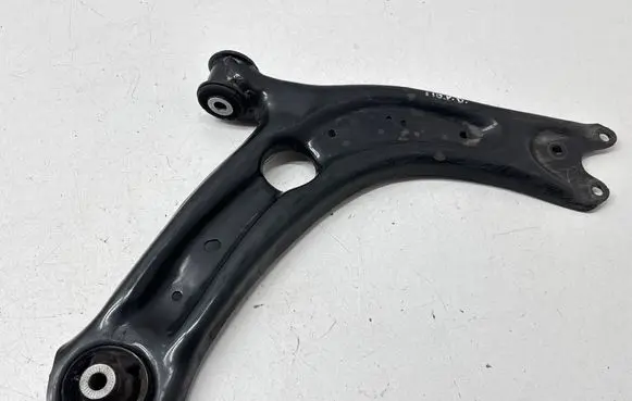 Volkswagen Tiguan Allspace Front lower control arm/wishbone 3Q0407152AA 1643YDC000
