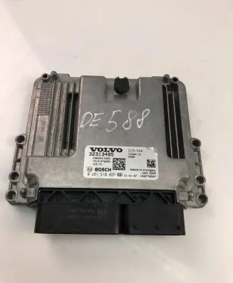 Volvo XC40 Engine control unit/module 32313485
