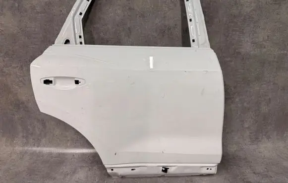 Audi Q3 F3 Front door NULL