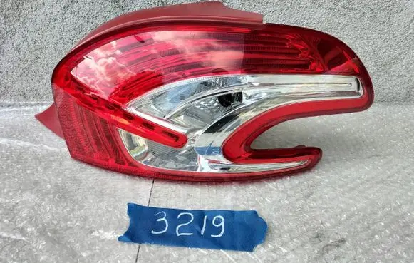 Peugeot 208 I Rear/tail lights 5905232719513