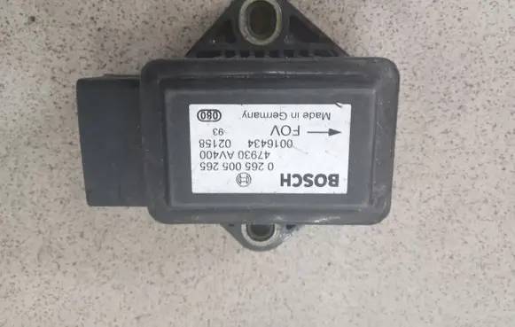 Nissan Note (E11) ESP acceleration yaw rate sensor 000888080005708