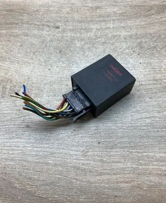 Audi A3 S3 8L Tow bar trailer control unit/module 82400006