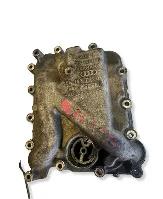 Audi A6 S6 C6 4F Oil breather separator 06E103773C