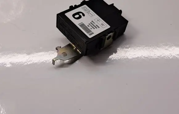 Toyota Avensis T270 Door central lock control unit/module 8974105090 S000003660