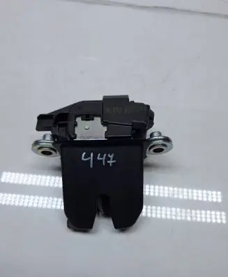 Skoda Fabia Mk2 (5J) Tailgate/trunk/boot lock/catch/latch 5J0827501C