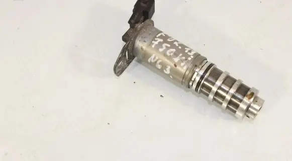 BMW 7 F01 F02 F03 F04 Camshaft vanos timing valve 8605123 13151880