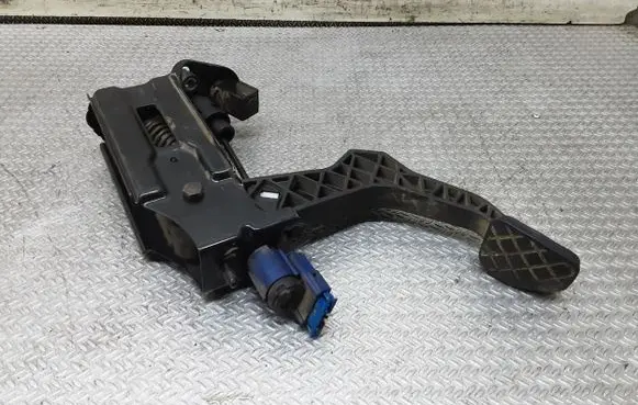 Skoda Octavia Mk1 (1U) Clutch pedal R1J1721373C