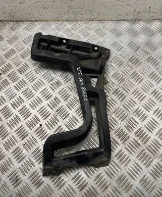 Peugeot 5008 Rear bumper mounting bracket 9686247680
