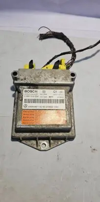 Mercedes-Benz Vito Viano W639 Airbag control unit/module 0285010224 A9064461142