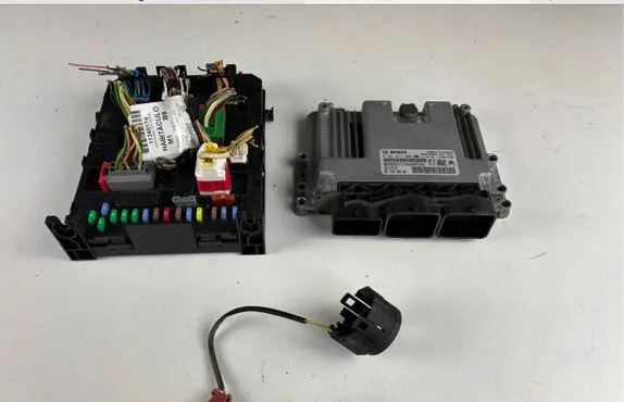 Citroen Berlingo Engine control unit/module 9676830080