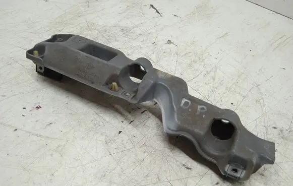 Renault Scenic III - Grand scenic III Front bumper mounting bracket 631220010R