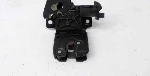 Audi A3 S3 A3 Sportback 8P Tailgate/trunk/boot lock/catch/latch 8P4827505C