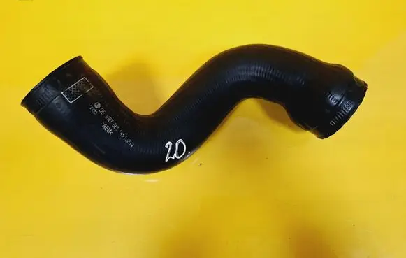 Audi A4 S4 B5 8D Intercooler hose/pipe 8E0145838G