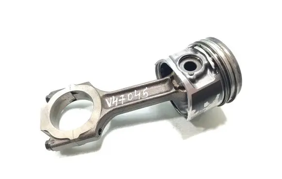 Fiat Doblo Piston with connecting rod 