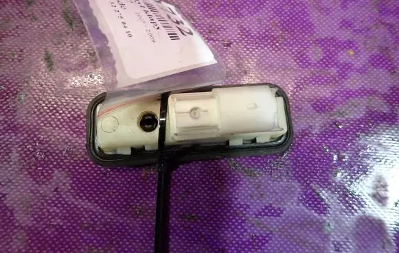 Peugeot 1007 Tailgate/boot open switch button 