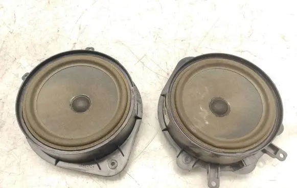 Audi A3 S3 A3 Sportback 8P Front door speaker 8P0035411 7606500214