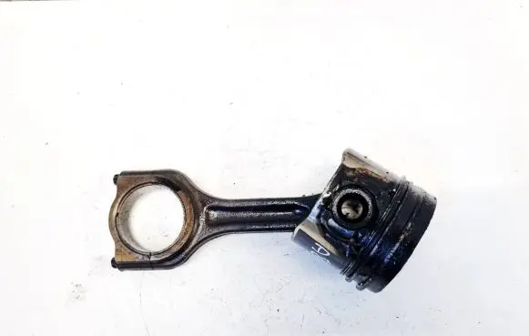 Ford Focus Piston with connecting rod