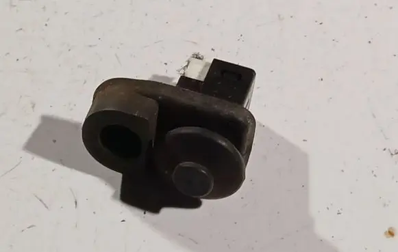 Subaru Legacy Front door sensor coupe 
