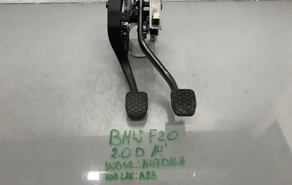 BMW 1 F20 F21 Pedal assembly 678711