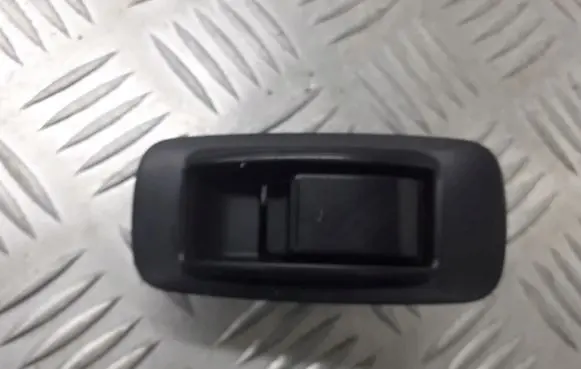 Toyota Corolla Verso E121 Quarter vent window switch 84801-0F030
