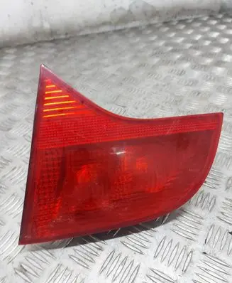 Audi A4 S4 B7 8E 8H Tailgate rear/tail lights 8E9945094