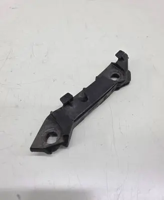 Mercedes-Benz C W205 Front bumper mounting bracket A2058850921