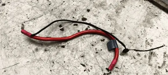 BMW 5 E60 E61 Positive cable (battery) 9127768