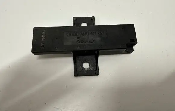 Audi A4 S4 B9 Keyless system antenna 4M0907247