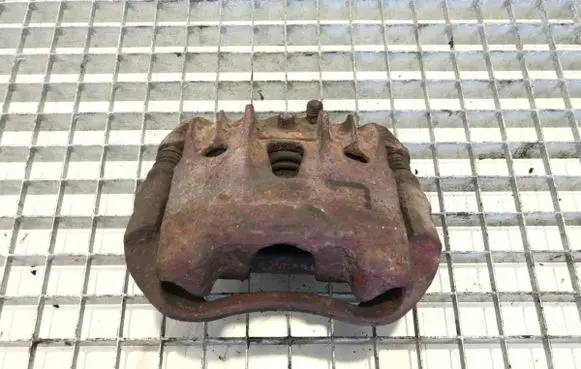 Volkswagen Transporter - Caravelle T4 Front brake caliper