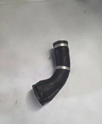 BMW 7 F01 F02 F03 F04 Intercooler hose/pipe 7575408